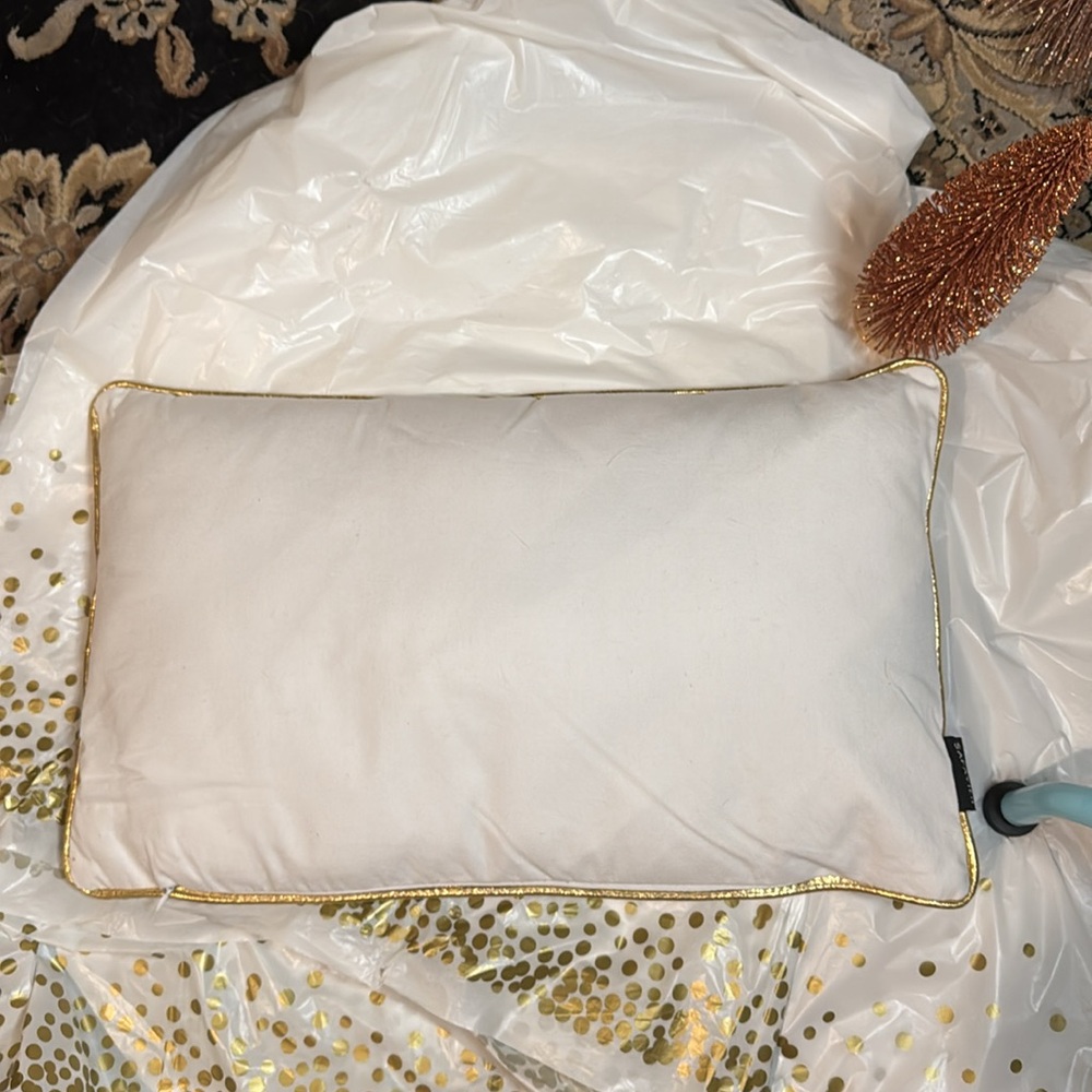 Safavieh Fa La La lumbar pillow - Picture 4 of 11